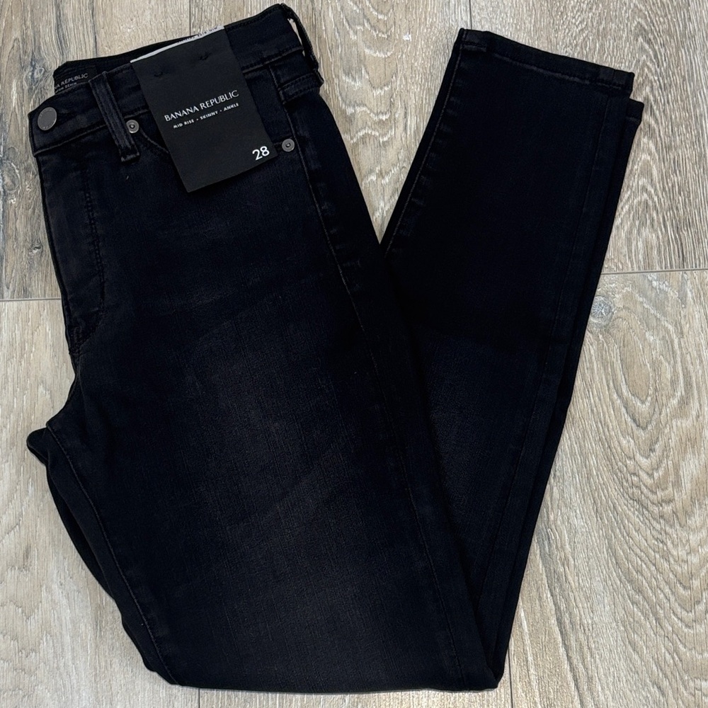 New NWT Banana Republic Black Mid Rise Skinny Ankle Jeans Size 28 Stretch